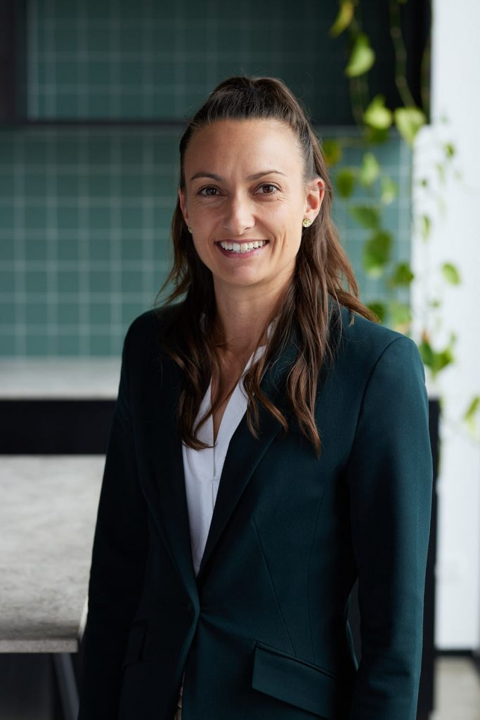 Emma Gorey Entourage Finance