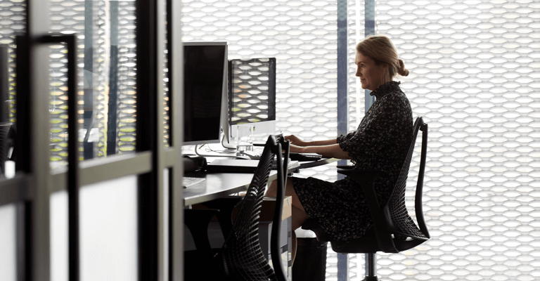 Responsive Header 13